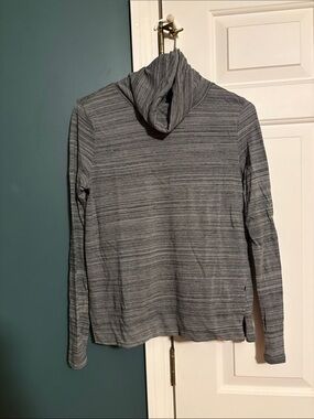 Toad&Co Heathered Gray and Taupe Pullover